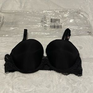 Victoria secret Dream Angels Lightly-Lined Smooth Demi Bra 36D